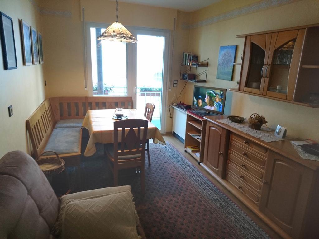 Ingrid Trossen Apartment *
