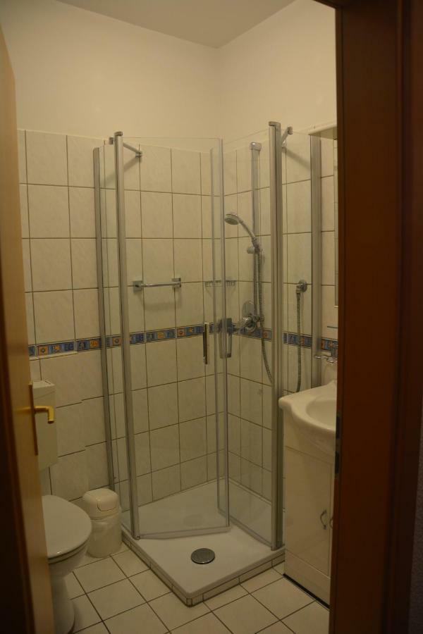 Ingrid Trossen Apartment